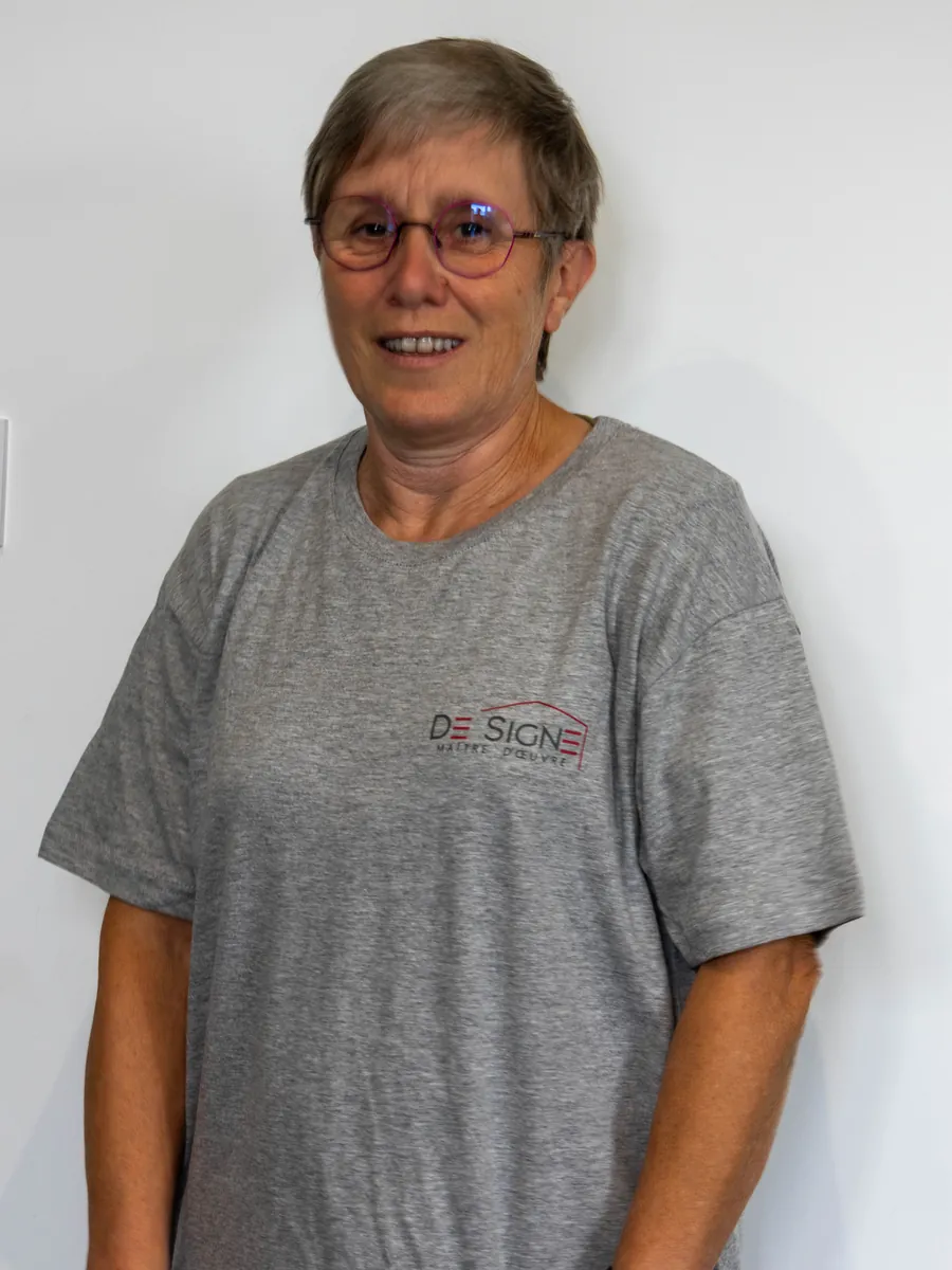 Portrait de Valérie, conductrice de travaux chez DE SIGNE Concept