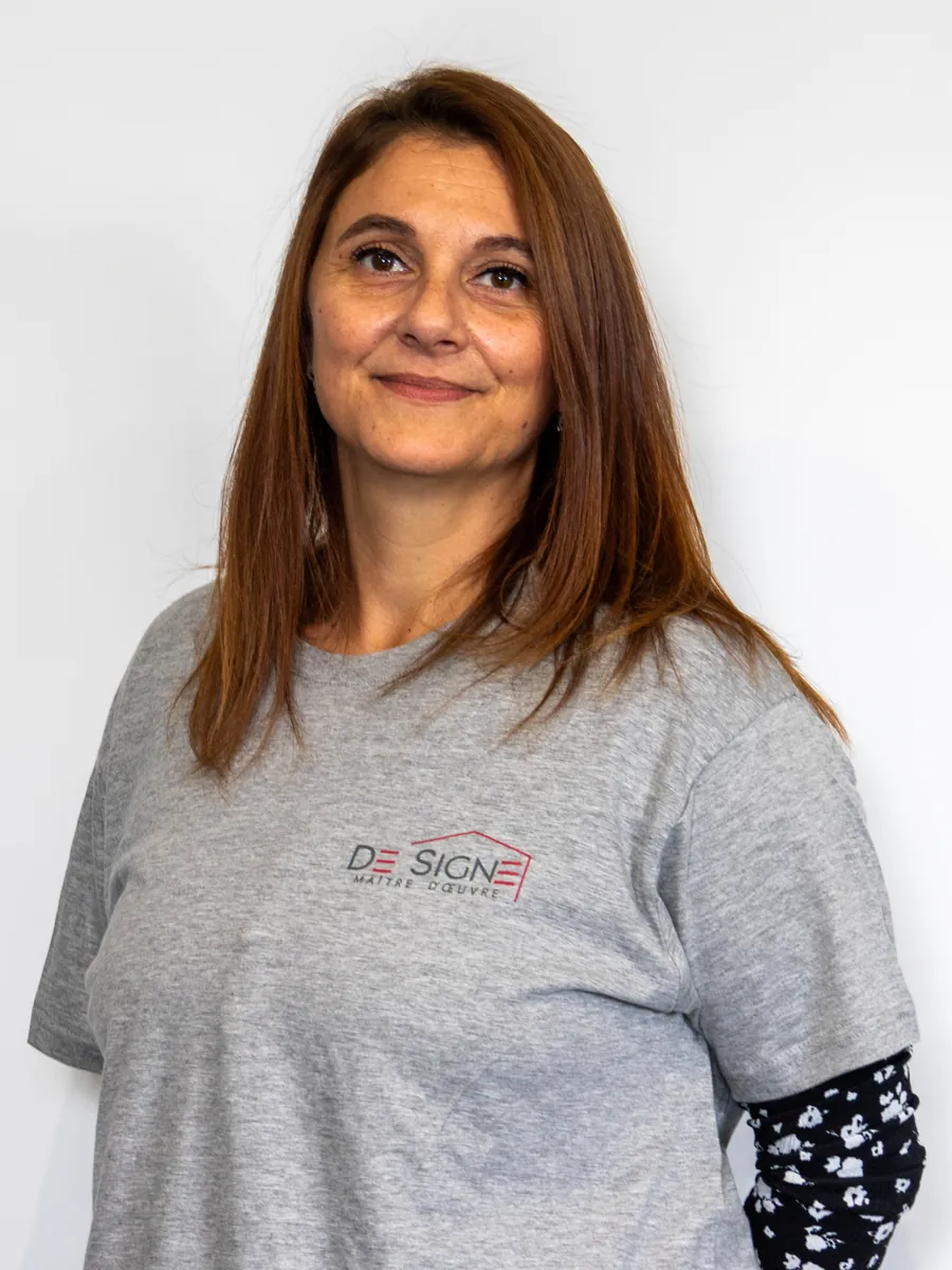 Portrait de Virginie, secrétaire administrative chez DE SIGNE Concept