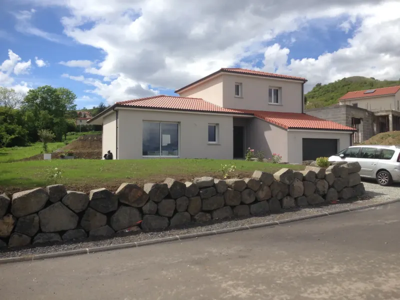 Maison basalte