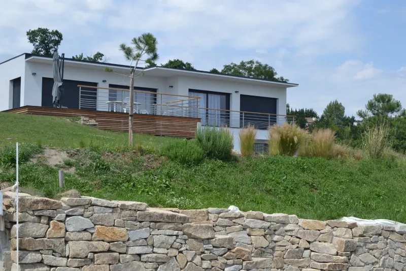 Villa contemporaine terrasse bois