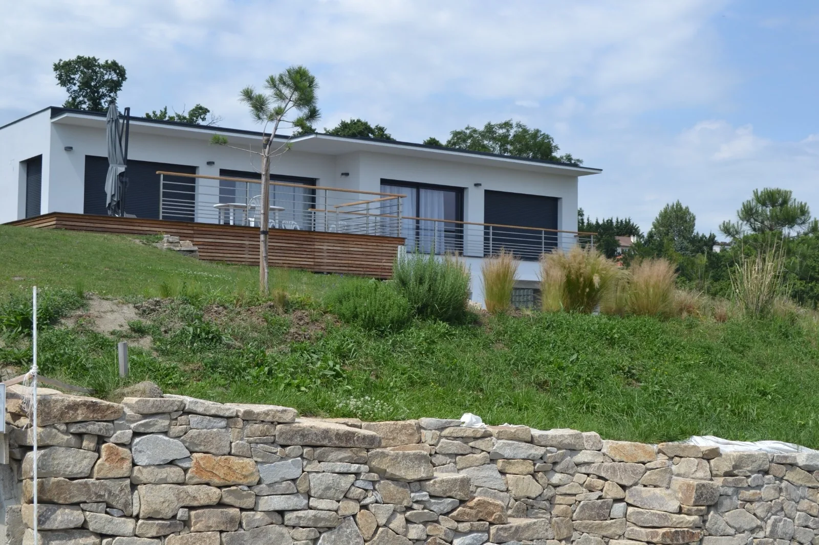 Villa contemporaine terrasse bois